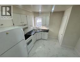 66 TWEEDSMUIR AVENUE - 12