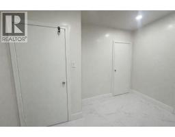 66 TWEEDSMUIR AVENUE - 14