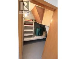 66 TWEEDSMUIR AVENUE - 26