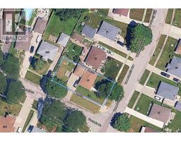 66 TWEEDSMUIR AVENUE - 31