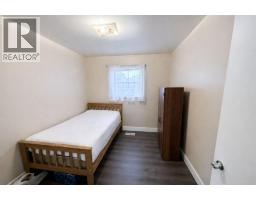 66 TWEEDSMUIR AVENUE - 9