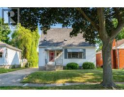 558 KINTAIL STREET - 1