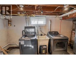 558 KINTAIL STREET - 21