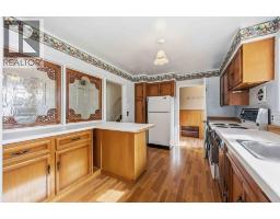 1073 GURD STREET - 13