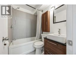 717 Oakdale AVENUE - 10