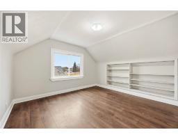 717 Oakdale AVENUE - 18