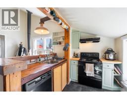 377 CENTRE STREET - 7