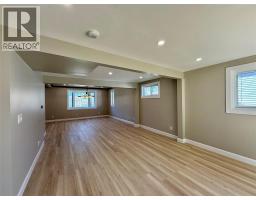 1962 Franklin AVENUE - 10