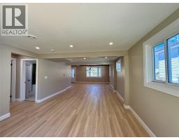 1962 Franklin AVENUE - 11