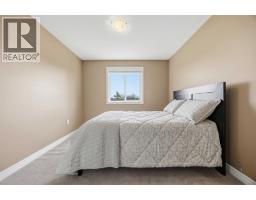 482A FIRST AVENUE - 14