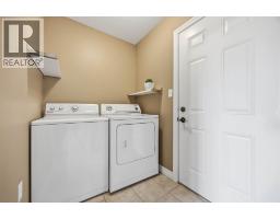 482A FIRST AVENUE - 18