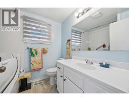 1279 Willa DRIVE - 18