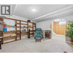 1279 Willa DRIVE - 22