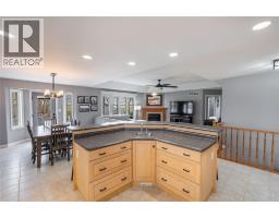 533 COUNTRY VIEW DRIVE - 11