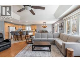 533 COUNTRY VIEW DRIVE - 16