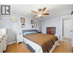 574 Nassau CRESCENT - 19