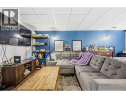 574 Nassau CRESCENT - 24