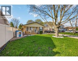 574 Nassau CRESCENT - 3