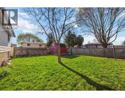 574 Nassau CRESCENT - 32