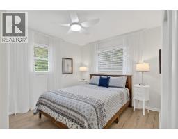 1631 MILLS STREET - 12