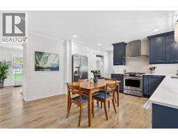 1631 MILLS STREET - 17