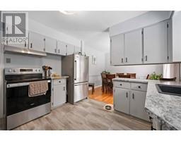1231 EXMOUTH STREET - 12