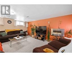 1231 EXMOUTH STREET - 25
