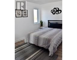 1193 EMILY STREET - 16