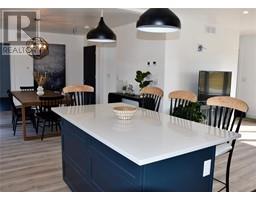 1193 EMILY STREET - 2