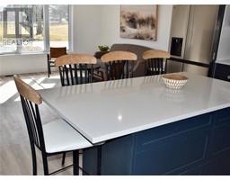 1193 EMILY STREET - 3