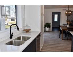 1193 EMILY STREET - 4