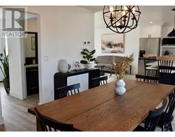 1193 EMILY STREET - 5