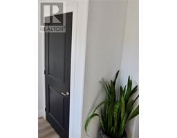 1193 EMILY STREET - 9