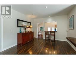 422 LYDIA STREET - 11