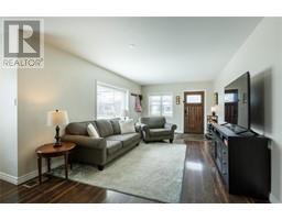 422 LYDIA STREET - 6
