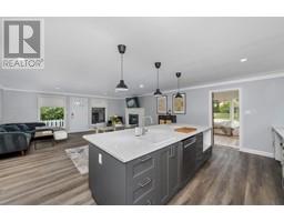 570 CATHCART BOULEVARD - 11