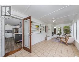 570 CATHCART BOULEVARD - 17