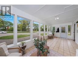 570 CATHCART BOULEVARD - 20