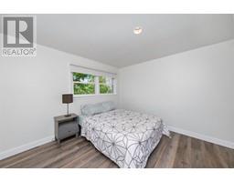 570 CATHCART BOULEVARD - 26