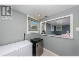 570 CATHCART BOULEVARD - 35