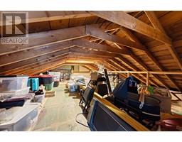 570 CATHCART BOULEVARD - 38