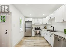386 CROMWELL STREET - 17