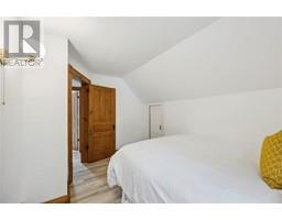 386 CROMWELL STREET - 21