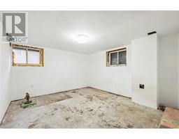 386 CROMWELL STREET - 26
