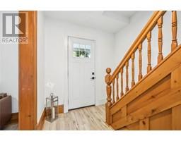 386 CROMWELL STREET - 6