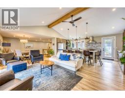 5168 LAKESHORE ROAD - 12