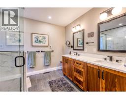 5168 LAKESHORE ROAD - 21