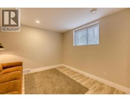 5168 LAKESHORE ROAD - 32