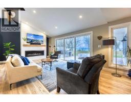 5168 LAKESHORE ROAD - 9