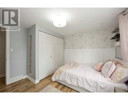 305 NEWTON COURT - 25